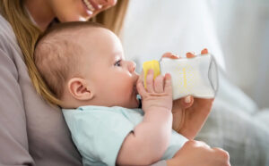 Bottle Feeding Basics: Tips for Healthy and Happy Babies
